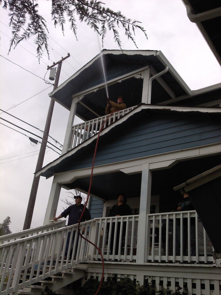 loading Gallery/Action/We Dont Do Cats - 1dec10/fullsize/101201 cat 006.jpg... or select a thumbnail